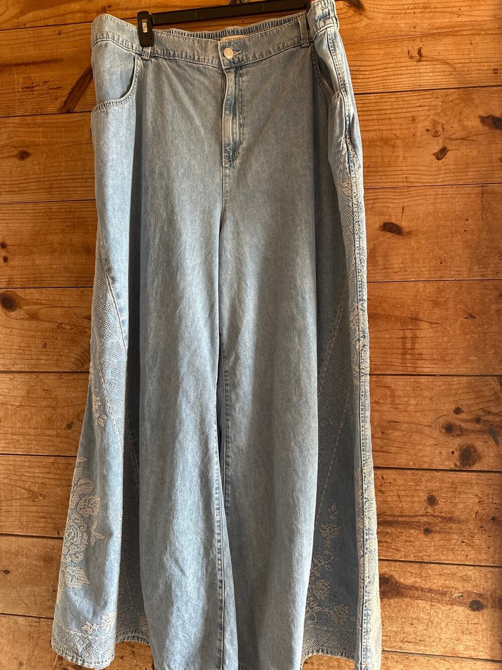 Torrid Festi Embroidered Wide Leg Jeans